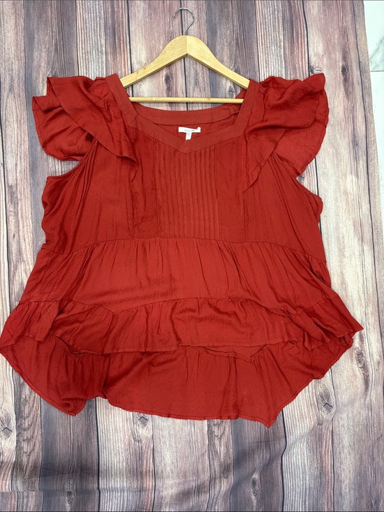 Maurices Tops - Maurices Red Flutter Sleeve Tunic Top